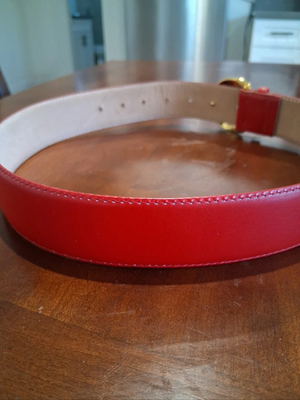N/A red leather